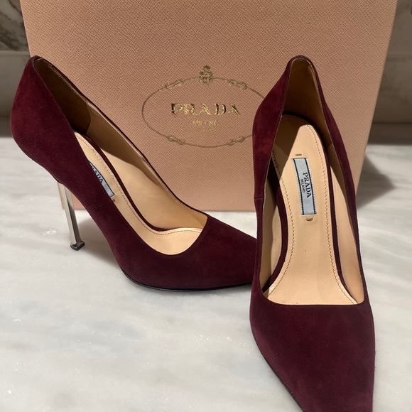 Authentic PRADA Burgundy Suede Heels EU38 (7.5 US) Preloved.Box/bag included - Picture 1 of 7